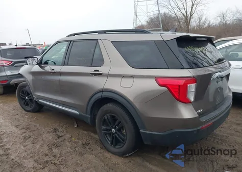 2021 Ford Explorer Xlt z USA, uszkodzony, nr VIN 1FMSK8DH7MGB64579